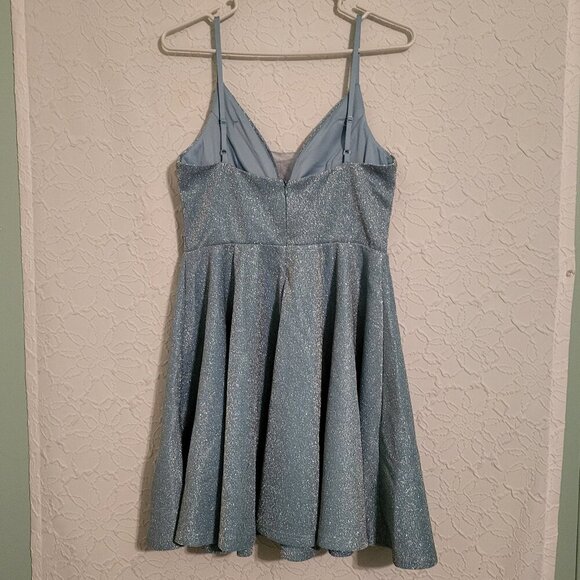 Ever-Pretty Lt Blue Sparkly Spaghetti Strap Short A Line Cocktail Dress Size 6 - Picture 3 of 11